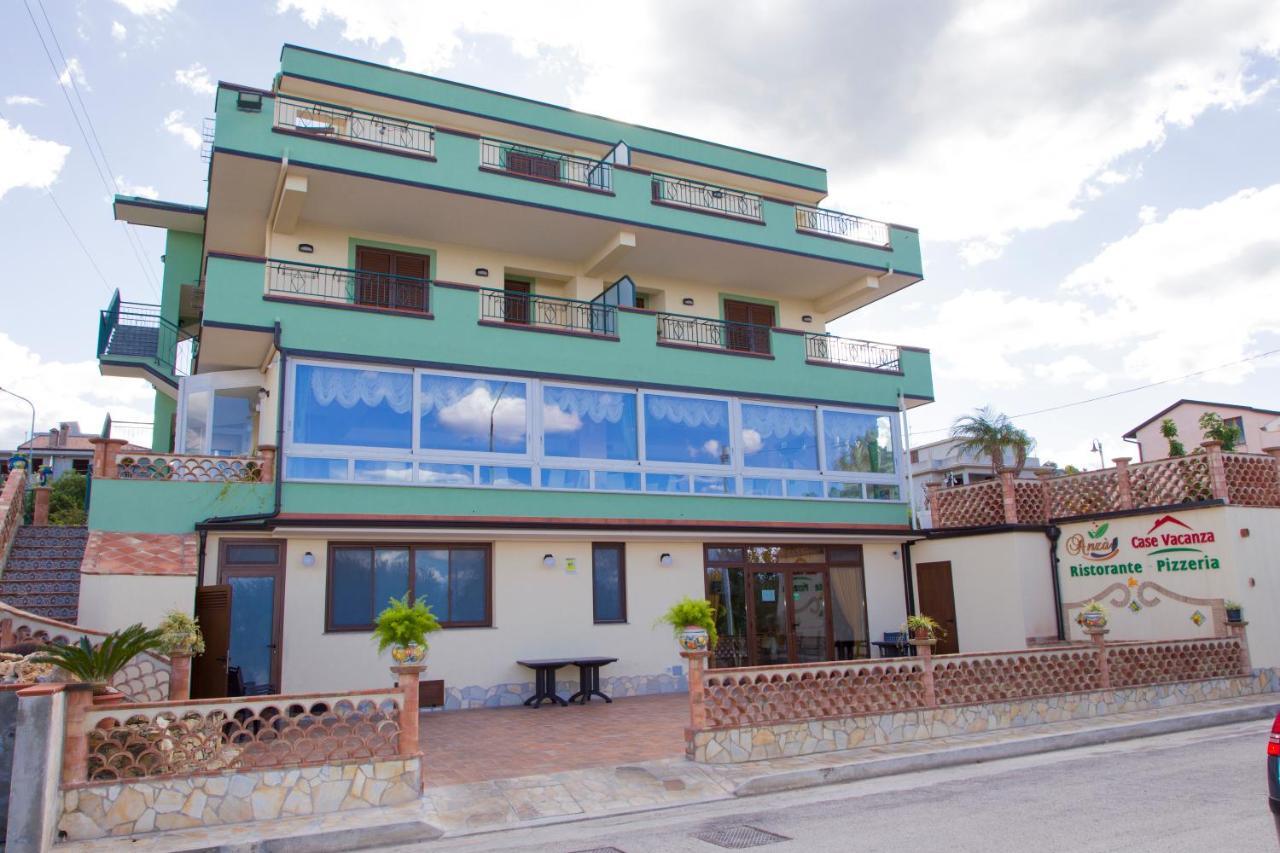 Capo dʼOrlando Appartamenti Anza المظهر الخارجي الصورة